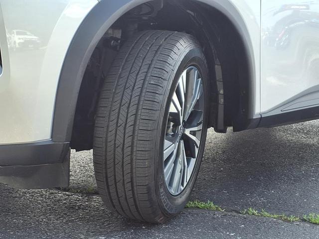 Photo of 2022 Brilliant Silver Metallic K23 Nissan Rogue