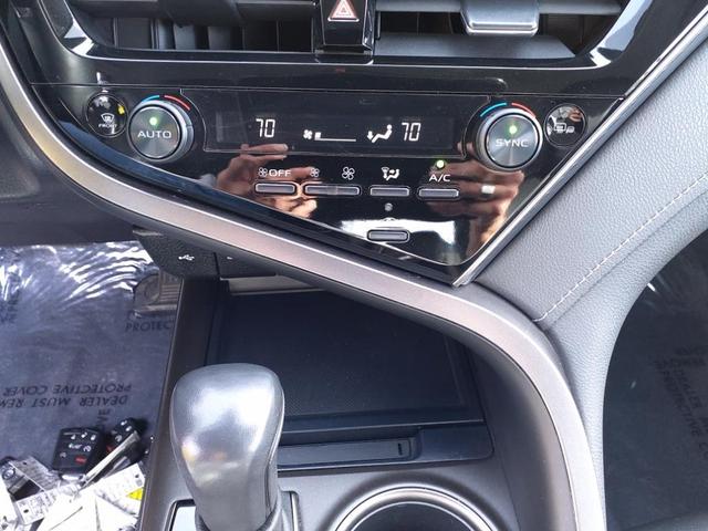 Photo of 2022 White Toyota Camry