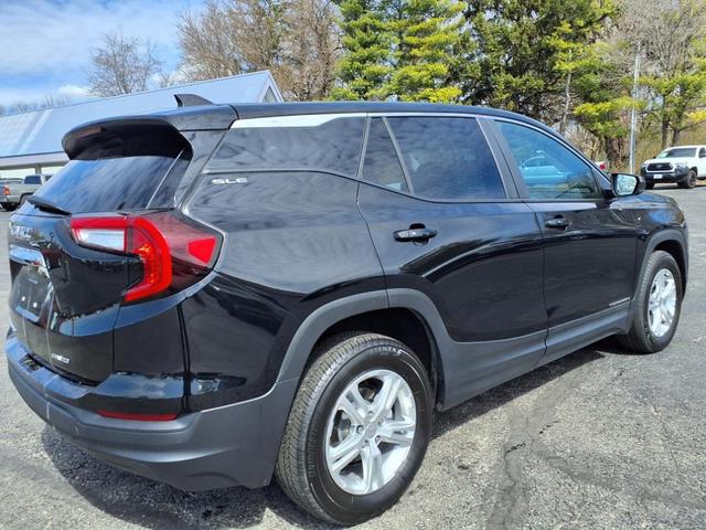 Photo of 2024 Ebony Twilight Metallic GMC Terrain