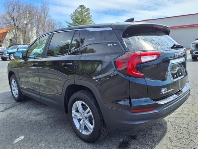 Photo of 2024 Ebony Twilight Metallic GMC Terrain