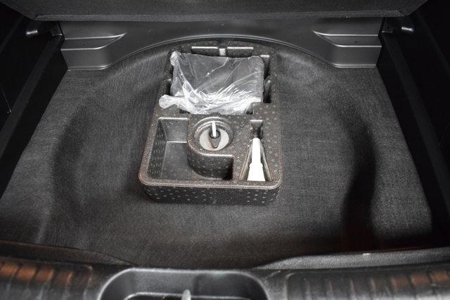 Photo of 2023 Bright White Clearcoat Jeep Cherokee
