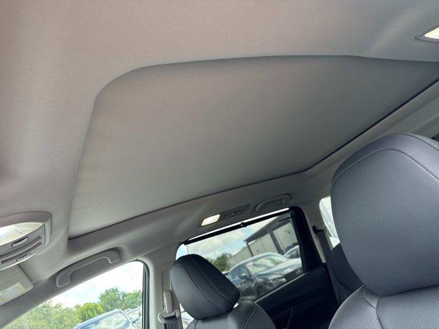 Photo of 2021 Ice Silver Metallic Subaru Ascent