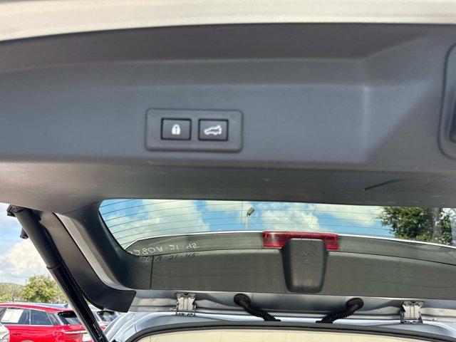 Photo of 2021 Ice Silver Metallic Subaru Ascent