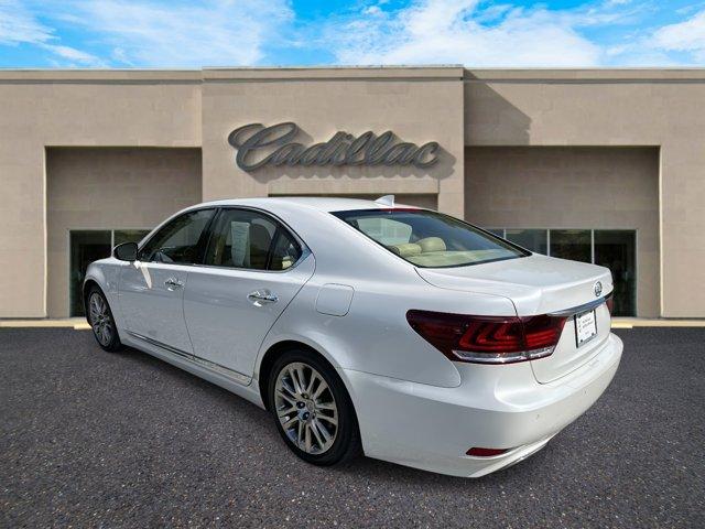 Photo of 2016 Eminent White Pearl Lexus LS 460
