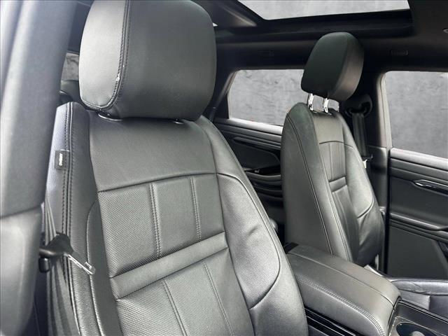 Photo of 2023 Santorini Black Me Land Rover Range Rover Evoque
