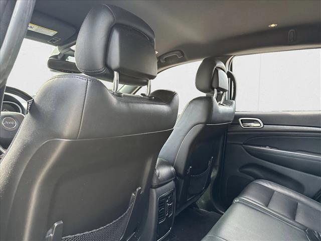Photo of 2019 Diamond Black Crystal Pearlcoat Jeep Grand Cherokee