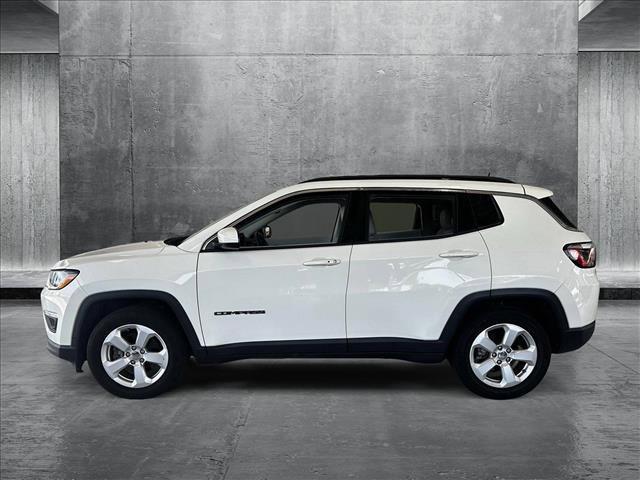 Photo of 2019 White Clearcoat Jeep Compass