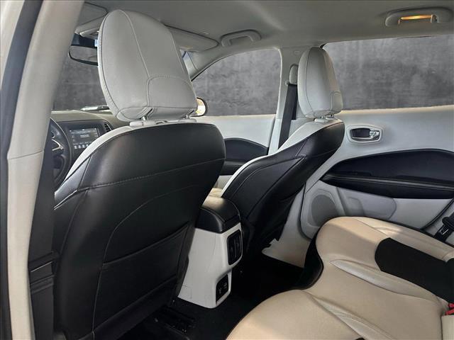 Photo of 2019 White Clearcoat Jeep Compass