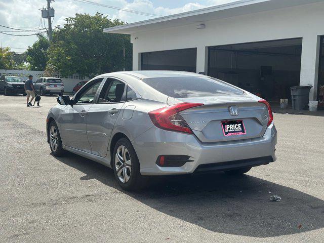 Photo of 2016 Lunar Silver Metallic Honda Civic