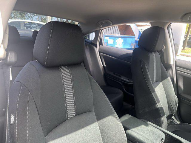 Photo of 2016 Lunar Silver Metallic Honda Civic