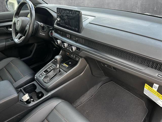 Photo of 2024 Still Night Pearl Honda CR-V Hybrid