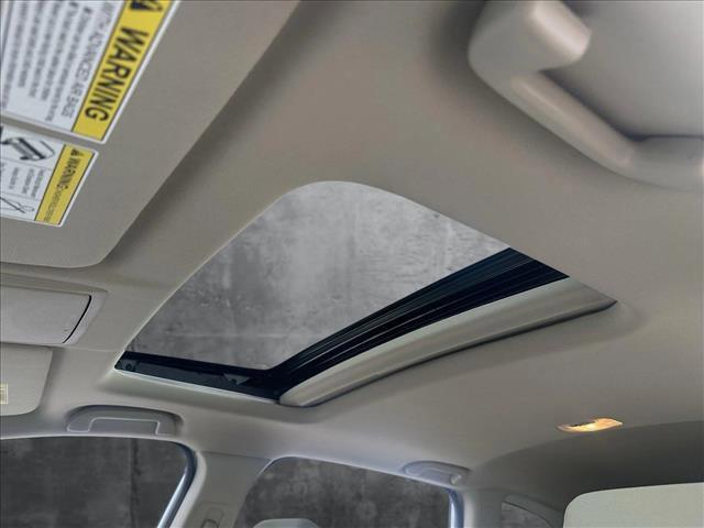 Photo of 2022 Platinum White Pearl Honda CR-V