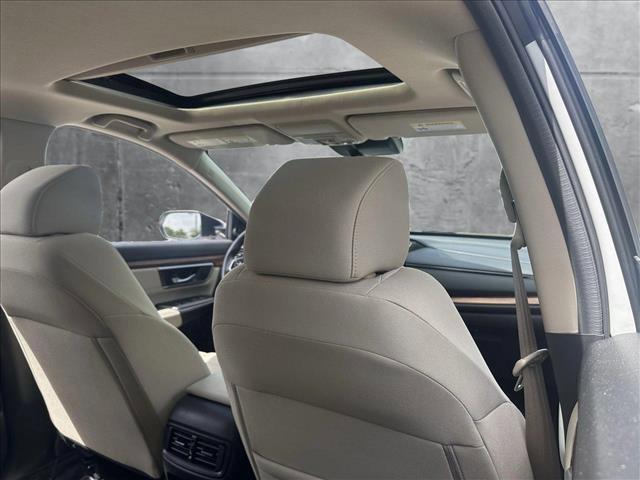 Photo of 2022 Platinum White Pearl Honda CR-V