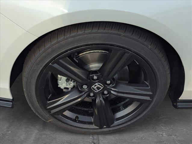 Photo of 2025 Platinum White Pearl Honda Accord Hybrid