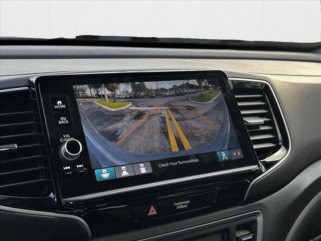 Photo of 2025 Sonic Gray Pearl Honda Ridgeline