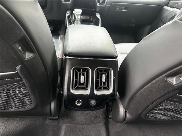 Photo of 2023 Ebony Black Kia Sorento