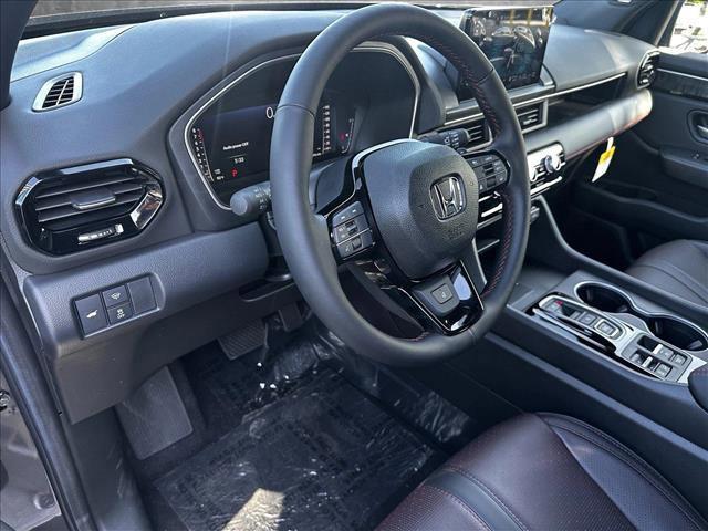 Photo of 2025 Modern Steel Metallic Honda Pilot