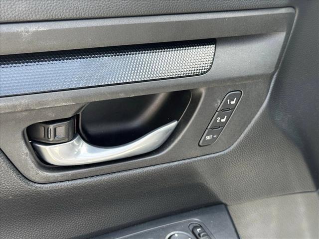 Photo of 2024 Lunar Silver Metallic Honda CR-V Hybrid