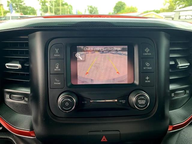 Photo of 2019 Granite Crystal Metallic Clearcoat RAM 1500