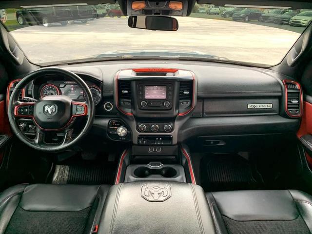 Photo of 2019 Granite Crystal Metallic Clearcoat RAM 1500