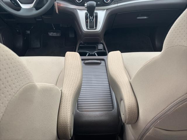 Photo of 2014 White Diamond Pearl Honda CR-V