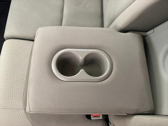 Photo of 2014 White Diamond Pearl Honda CR-V
