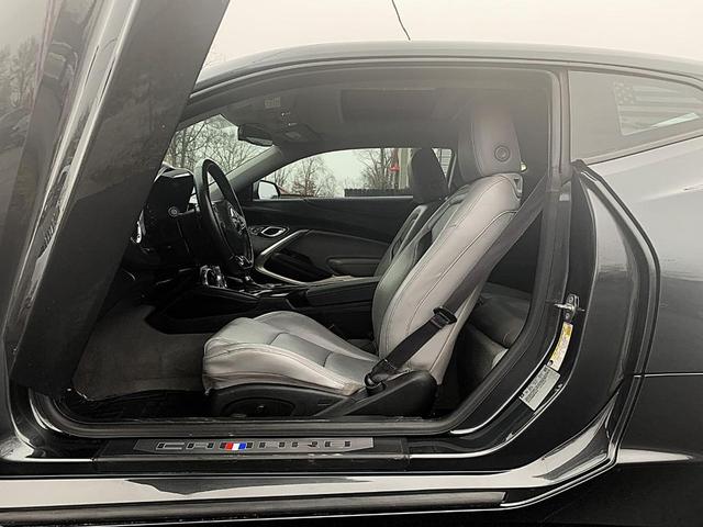 Photo of 2016 Nightfall Gray Metallic Chevrolet Camaro