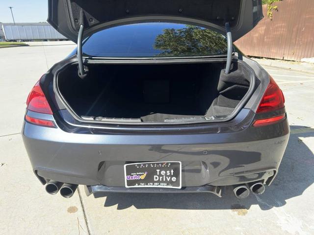 Photo of 2013 Gray BMW M6