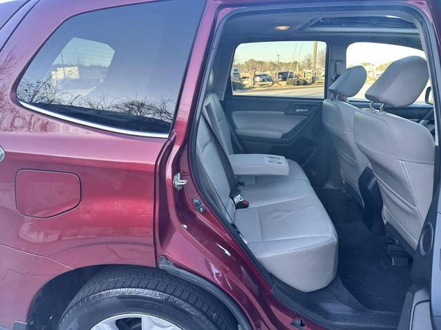 Photo of 2014 Venetian Red Pearl Subaru Forester