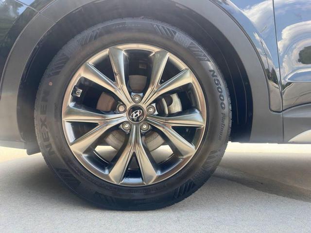 Photo of 2017 Twilight Black Hyundai Santa Fe Sport