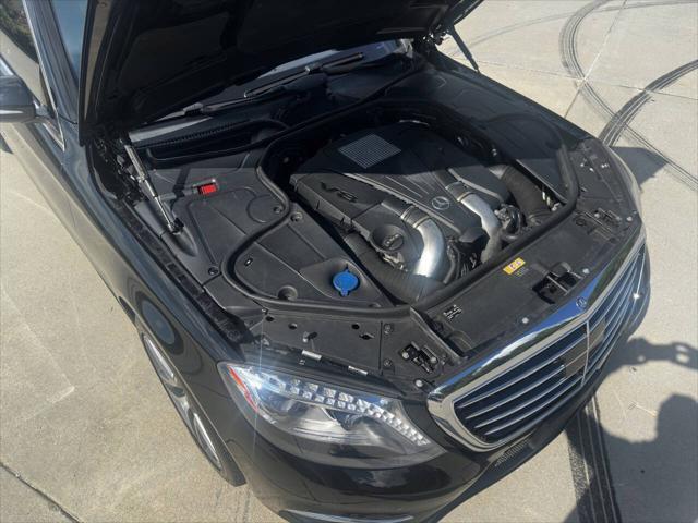 Photo of 2015 Black Mercedes-Benz S-Class