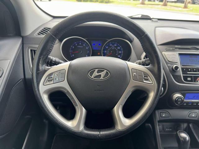 Photo of 2013 Blue Hyundai TUCSON