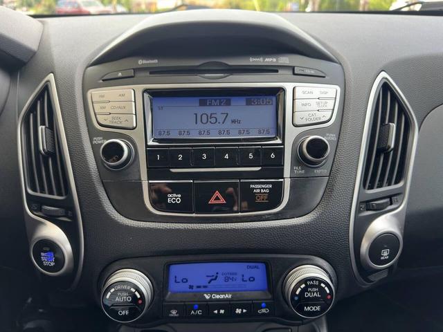 Photo of 2013 Blue Hyundai TUCSON