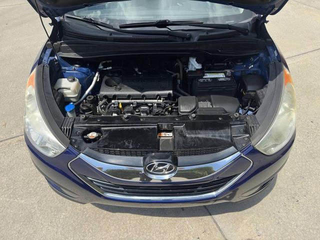 Photo of 2013 Blue Hyundai TUCSON