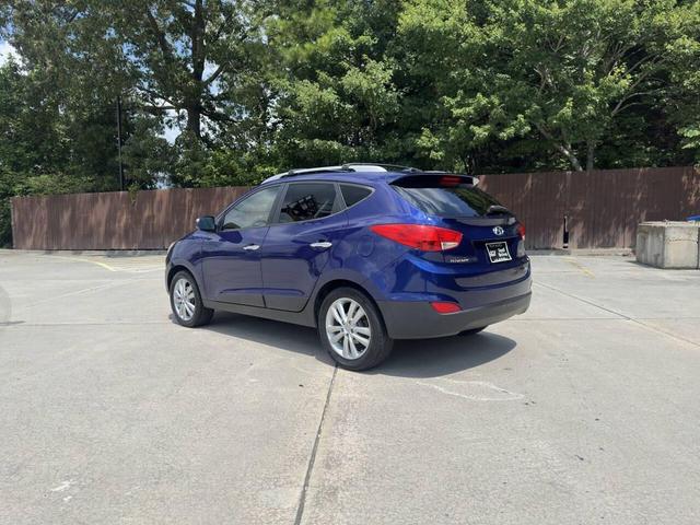 Photo of 2013 Blue Hyundai TUCSON