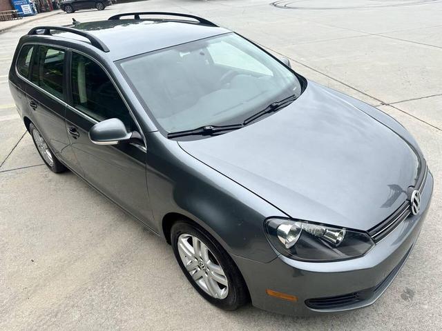 Photo of 2010 Platinum Gray Metallic Volkswagen Jetta