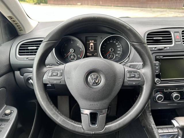 Photo of 2010 Platinum Gray Metallic Volkswagen Jetta
