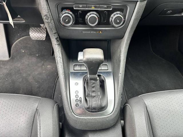 Photo of 2010 Platinum Gray Metallic Volkswagen Jetta