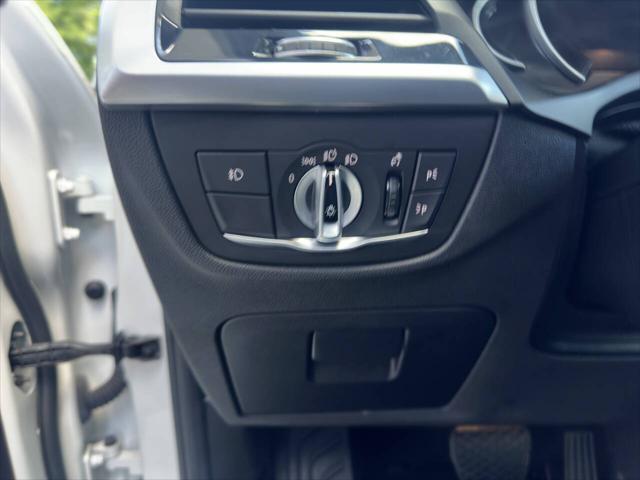 Photo of 2019 White BMW X3