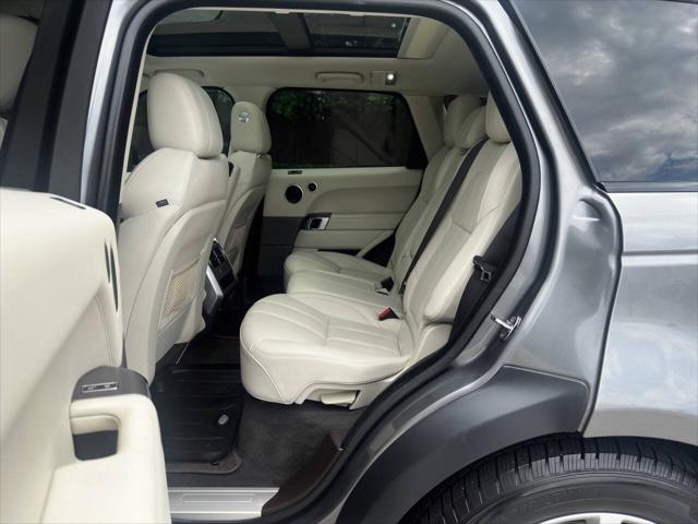 Photo of 2014 Silver Land Rover Range Rover Sport