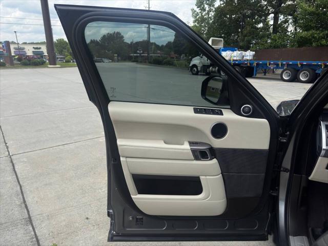 Photo of 2014 Silver Land Rover Range Rover Sport