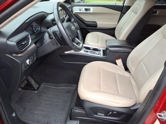 Photo of 2020 Rapid Red Metallic Tinted Clearcoat Ford Explorer