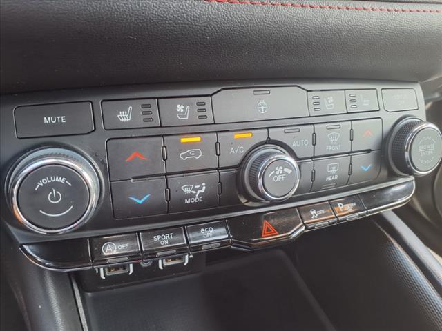 Photo of 2023 Octane Red Pearlcoat Dodge Durango