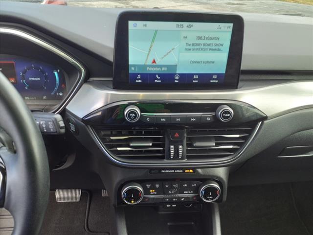 Photo of 2022 Carbonized Gray M7 Ford Escape