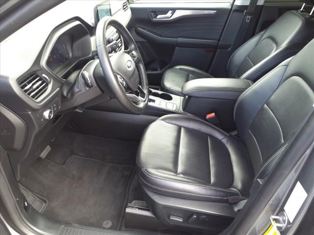 Photo of 2022 Carbonized Gray M7 Ford Escape