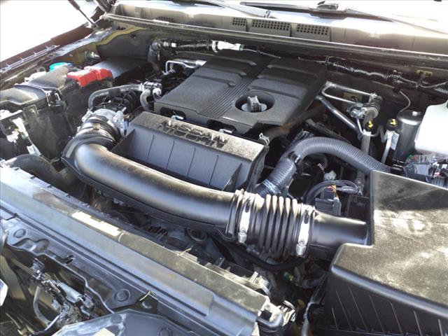 Photo of 2024 Super Black Kh3 Nissan Frontier