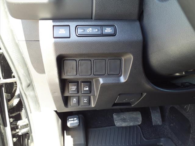 Photo of 2024 Super Black Kh3 Nissan Frontier
