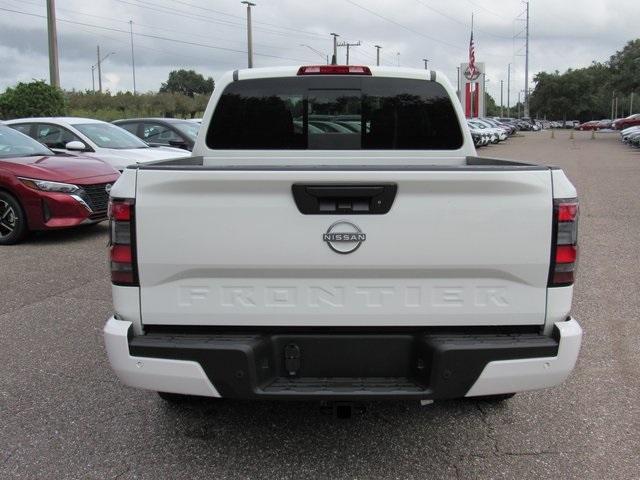 Photo of 2025 Glacier White Nissan Frontier