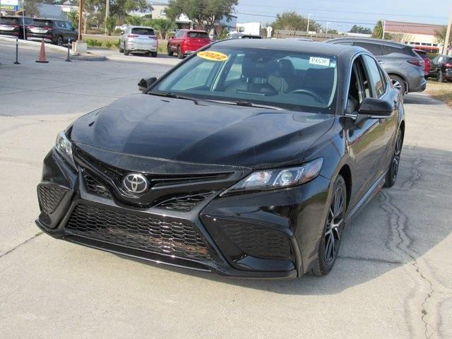 Photo of 2022 Black Toyota Camry