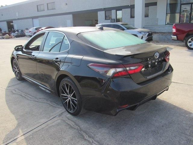 Photo of 2022 Black Toyota Camry